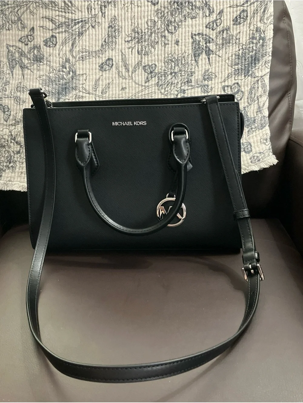Michael  Kors Sheila Medium Logo Satchel Crossbody Black/Silver